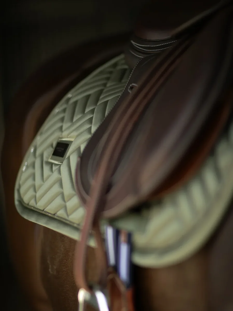 Equestrian Stockholm Spring Underlag - Modern Striking Valley - Billede 3